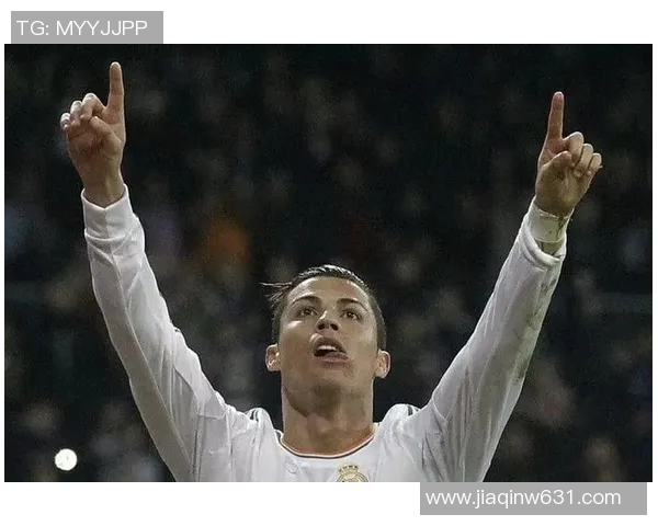 足球明星精彩庆祝动作集锦展现激情与荣耀的瞬间